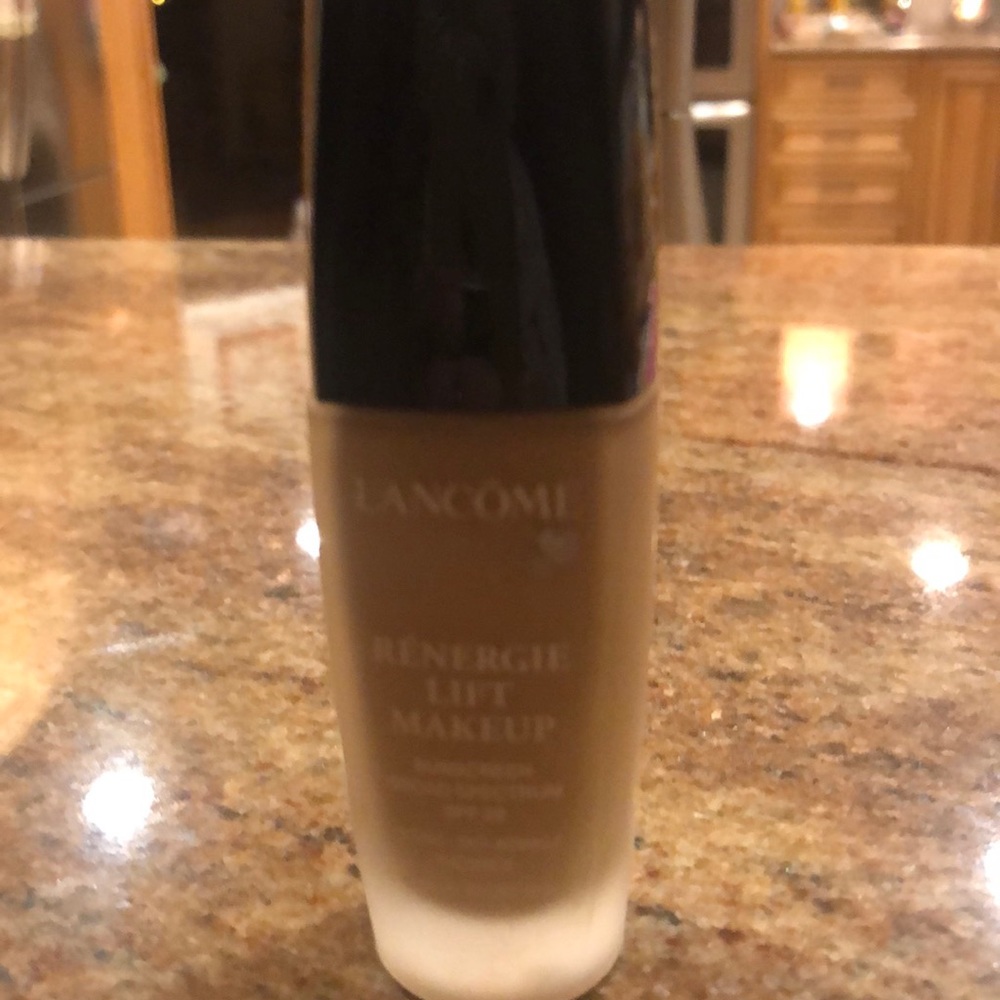 Lancôme Renergie lift makeup